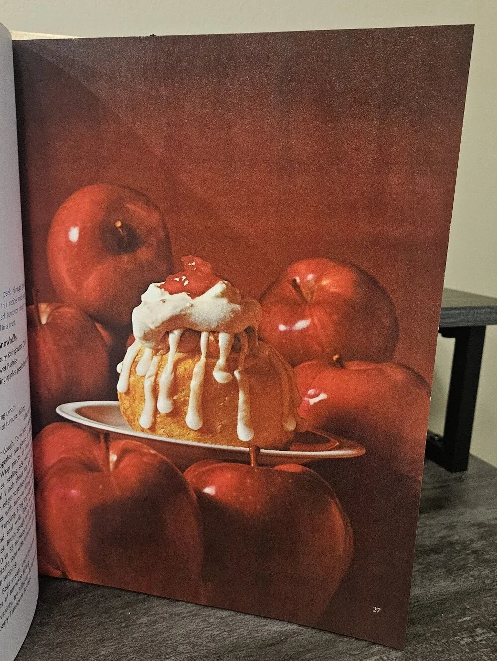 Vintage Pillsbury’s Bake Off Dessert Cook Book (1968) Retro Recipes